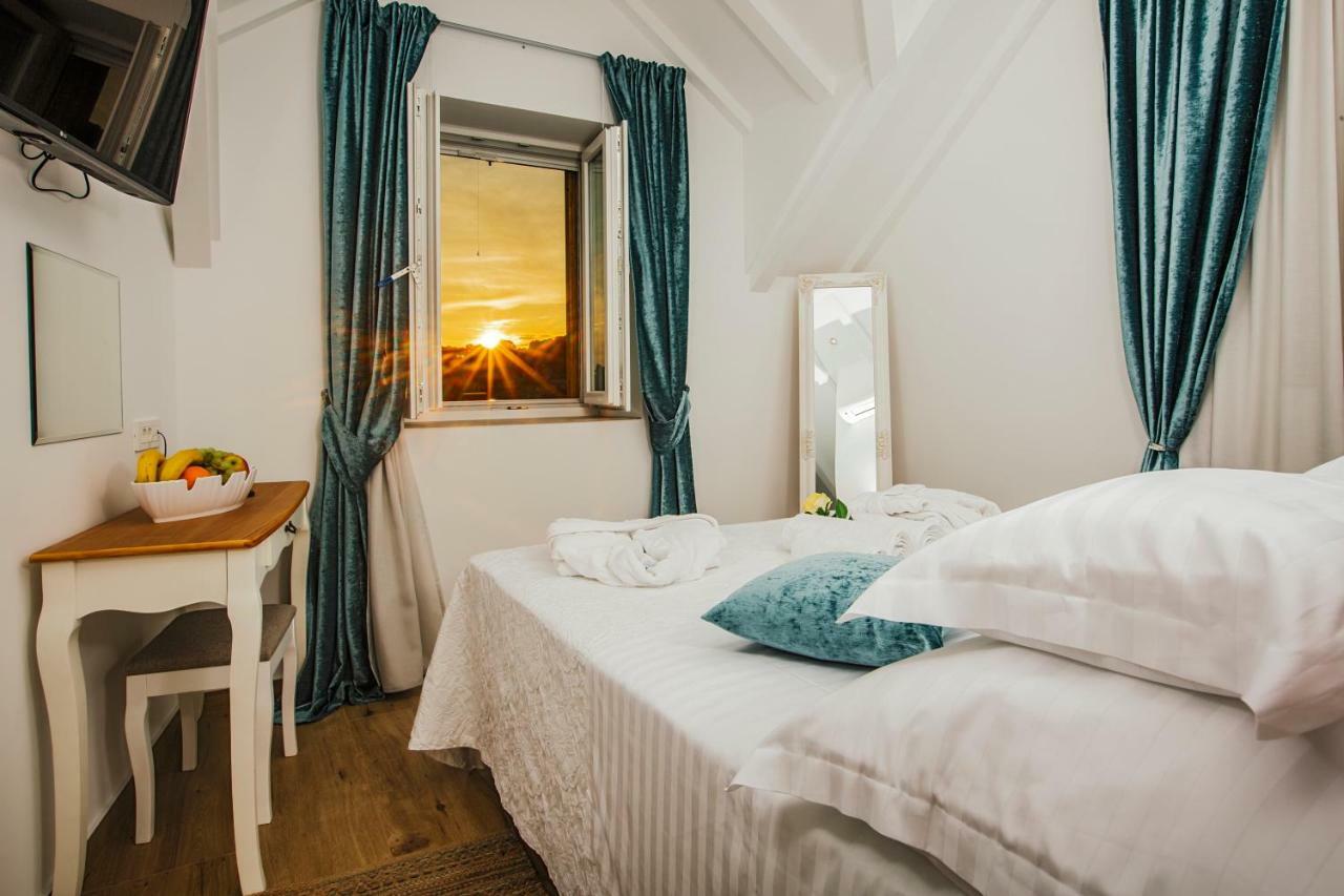 Heritage Hotel Dea Hvar Хвар Экстерьер фото
