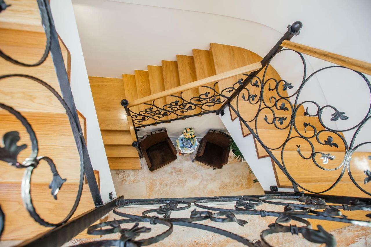 Heritage Hotel Dea Hvar Хвар Экстерьер фото